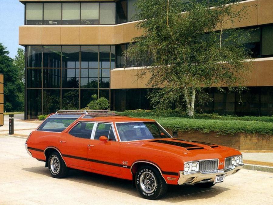  Oldsmobile 442 W-30 Vista Cruiser 1970 года  (фото 1 из 2)